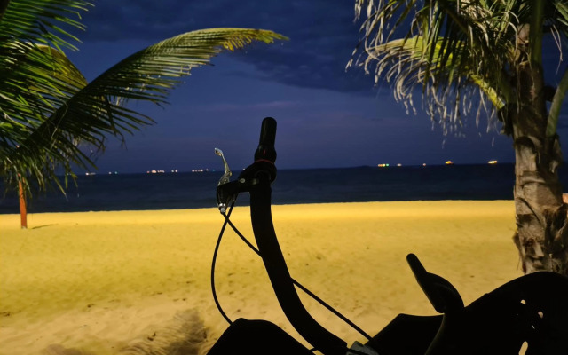 Flat Pasárgada 712, Free Bikes, pé na praia