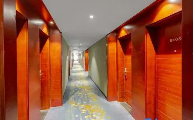 Jintai Business Hotel (Wuhan Canglong Island Hubei University of Economics Store)