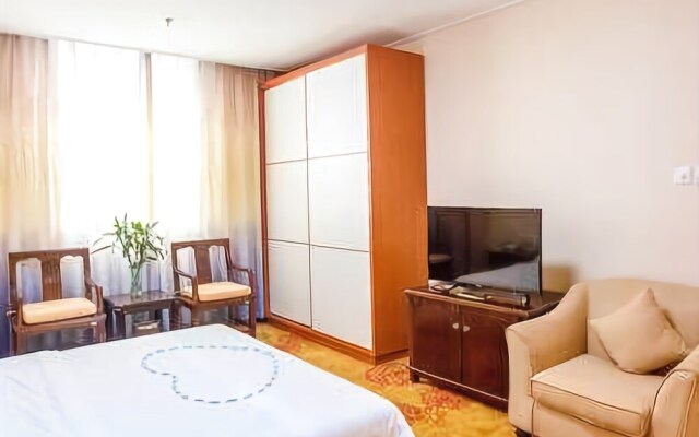 Linghai Hotel