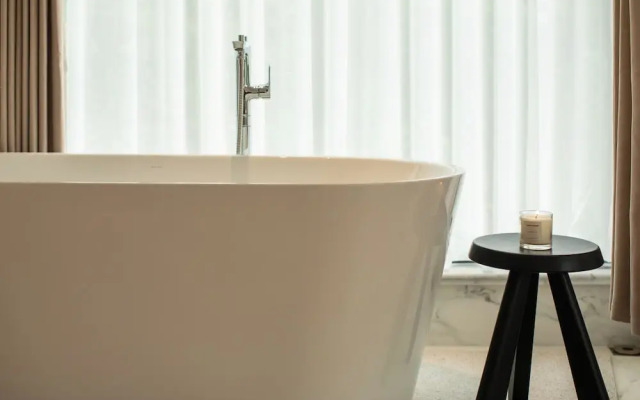 Anyu Aranya Collection Sea View Resort Hotel