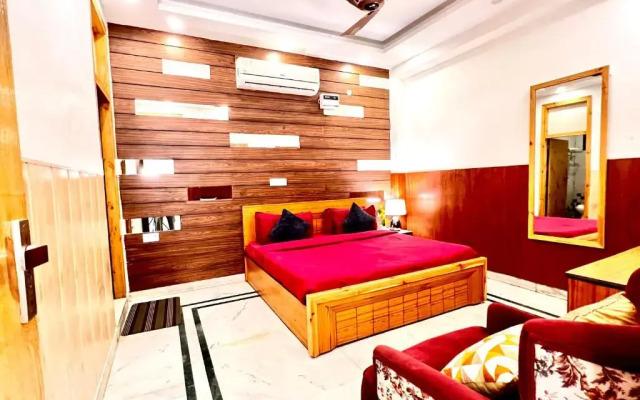 Divine Inn Hotel Rajouri Gardan