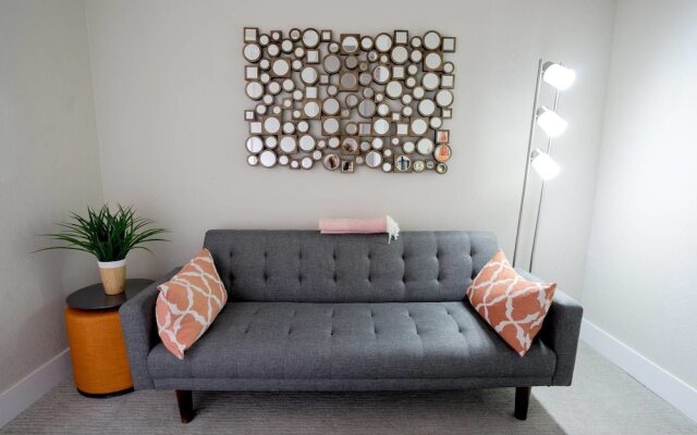 Classic City Condo Views From Golden Triangle