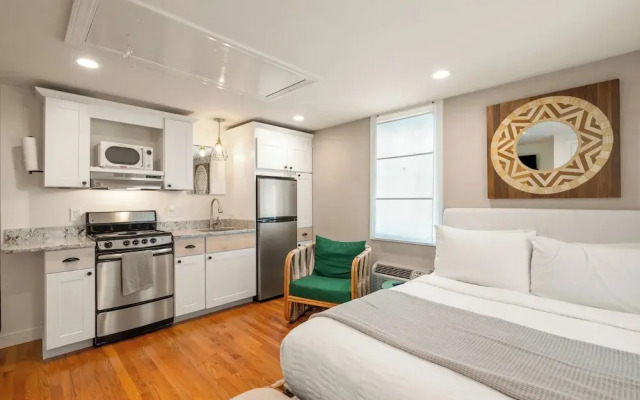 Hygge House Suites