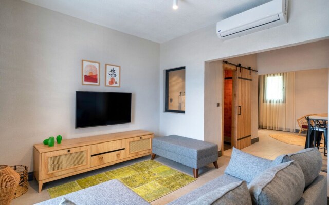 Reddoors Suites