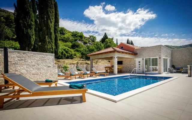 Villa Pajkan