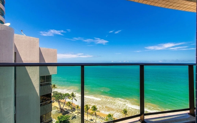 Apto w/ Balcony Beachfront in Boa Viagem Cpf0902