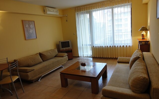 Summer Dreams Apartments