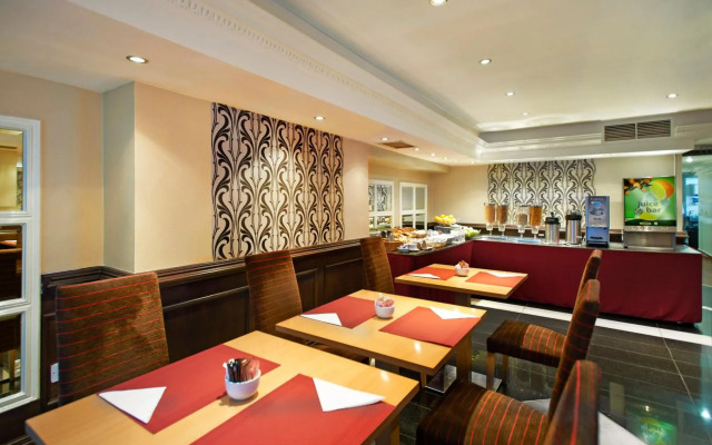 Royal Eagle Hotel