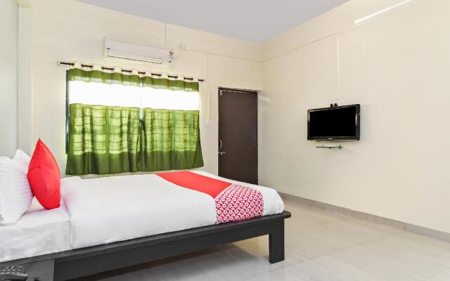 OYO 30324 Hotel Ravikiran