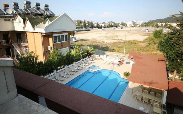 Qmax Apart Hotel