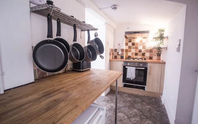 Short Stay Bristol - Pembroke Apartment