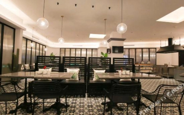 JC hotel (Renminnanlu)