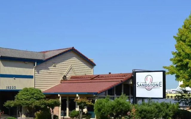 Sandstone Inn