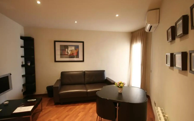 Apartamentos Turisticos Madanis