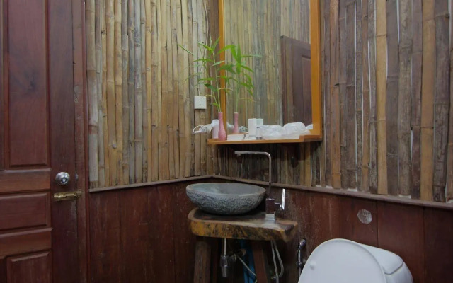 Palm Village Resort & Spa