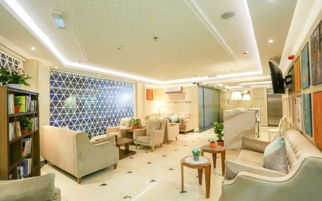 Oyyo Plaza Hotel Apartment