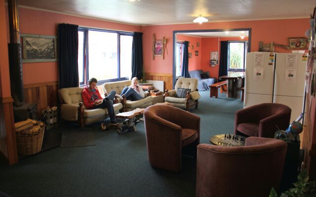 Glow Worm Accommodation - Hostel