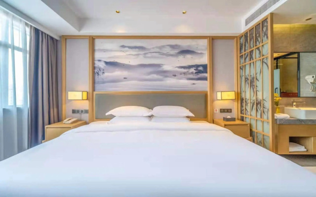 Youcheng Oriental Hotel (Huqiu Subway Station)