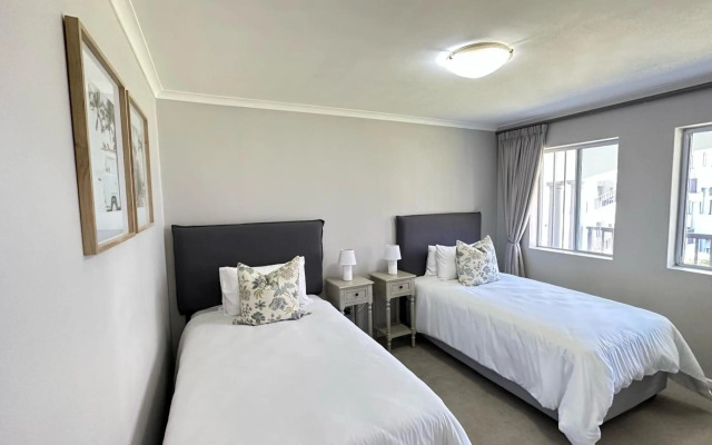 The Paper Fig House - greenpoint mews 17