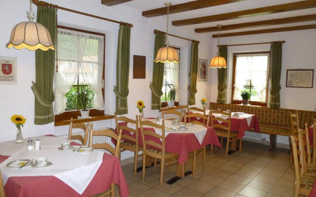 Gasthaus-Hotel Zum Hirschen