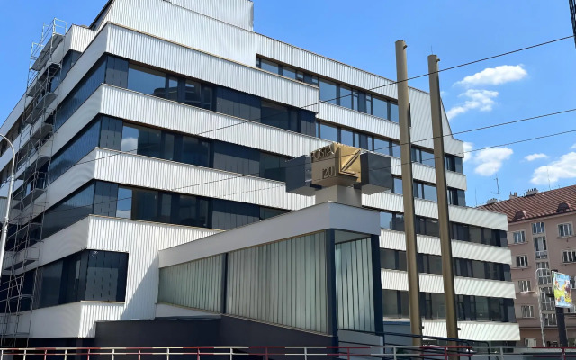 Post 120 Suites