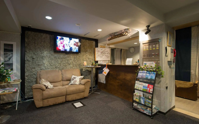 Owashi Lodge - Hostel