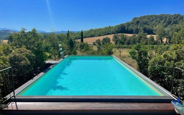Adam House - Beautiful exc Pool - Sleeps 8