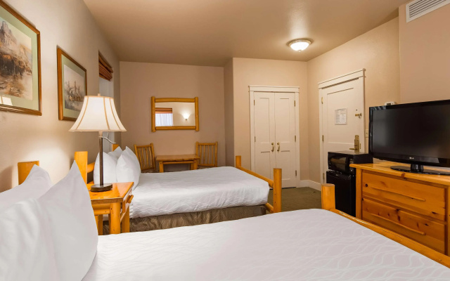 Best Western Plus Plaza Hotel