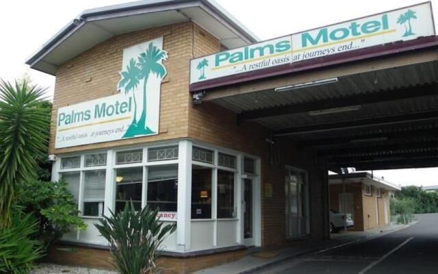 Palms Motel