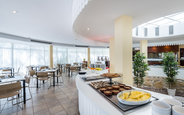 Hotel Intur Azor