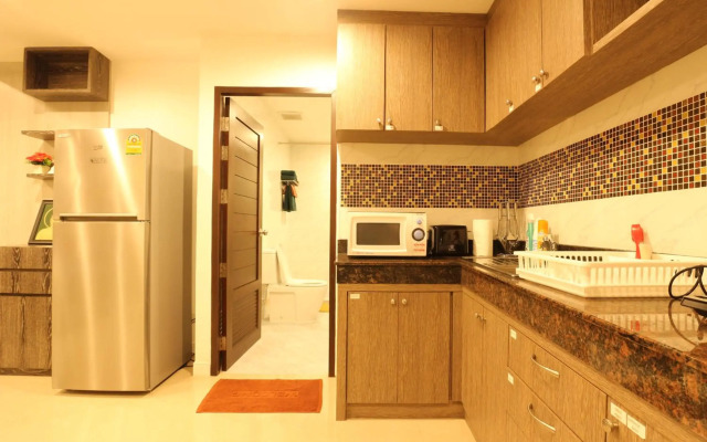 Serena Sathorn Suites