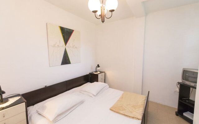 Apartment Primosten Studio