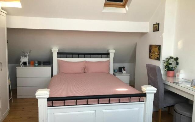 Sabrinas Studio BB&B