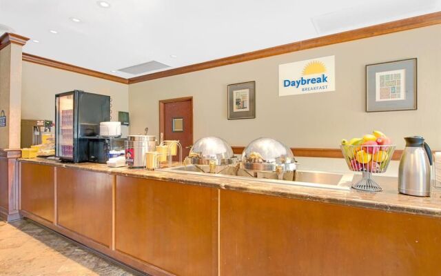 Days Inn - St. Louis/westport