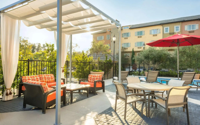 Ayres Hotel Costa Mesa/Newport Beach