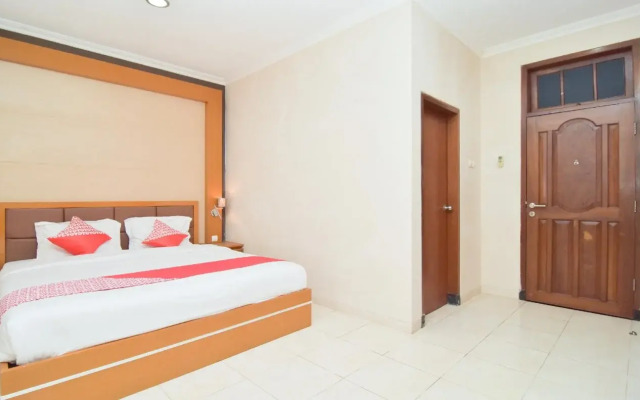 Hotel & Restaurant Basra