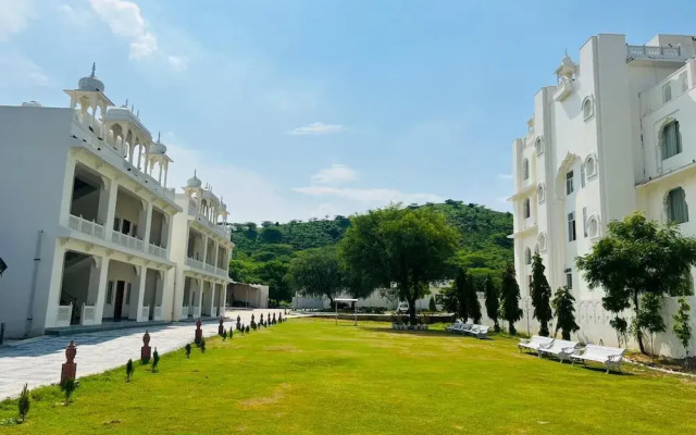 Roop Garh Palace