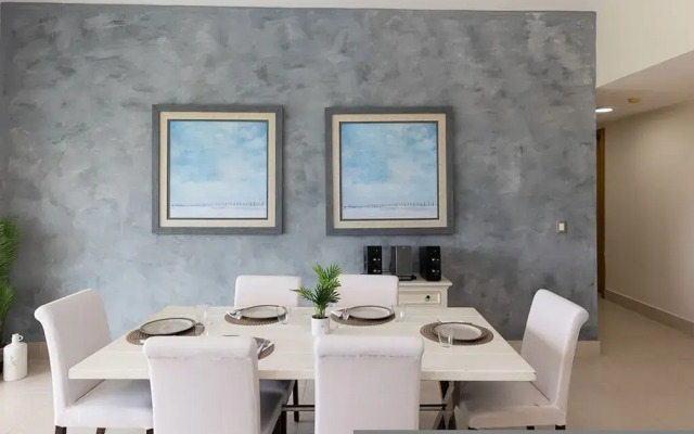 The Seashells Beach Condo by Acomodo