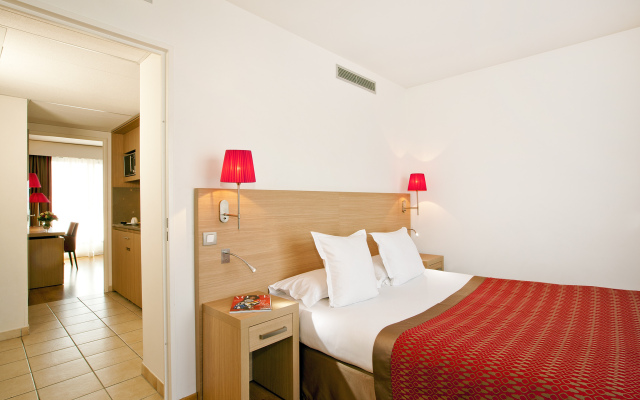 Residhome Aparthotel Paris Evry