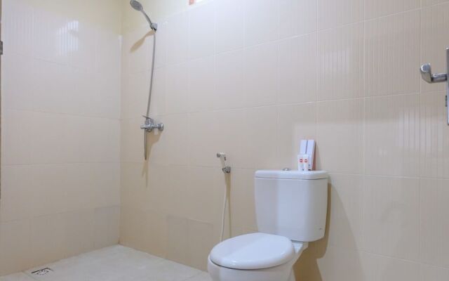OYO 992 Semilir Senggigi Inn