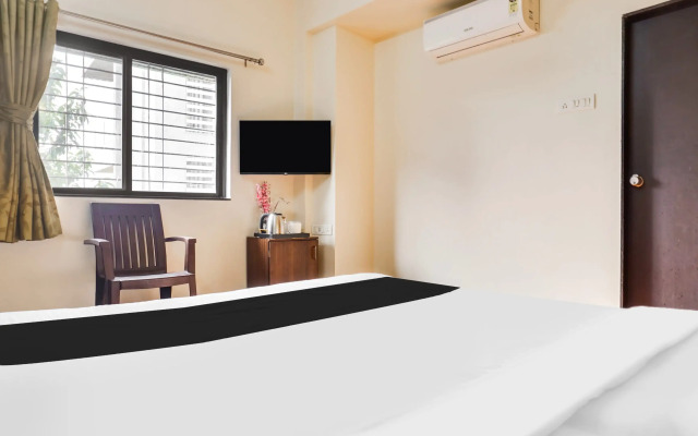 OYO Flagship 81602 Hotel Mv Galaxy