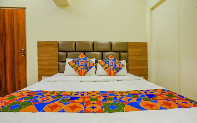 Fabhotel Dream Inn
