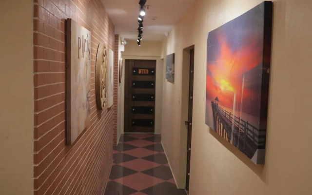 Cerca Hotel