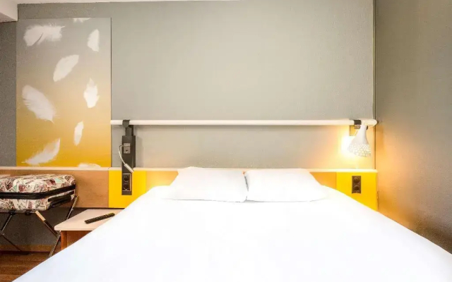 ibis Sisteron