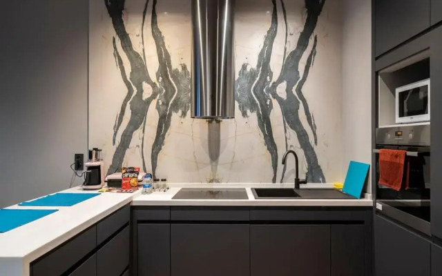 Superior, classy residence,7/24 Security,2 bedroom ( Benesta 71 )