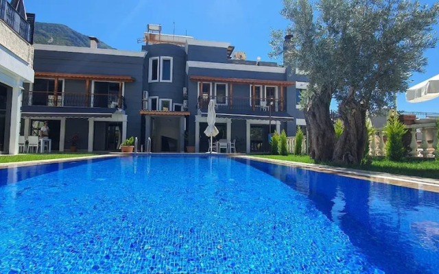 Nur Suites & Hotels