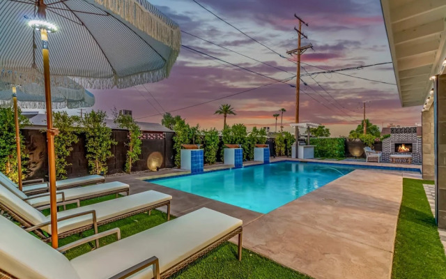 NEW The Kensington Custom Pool Al-fresco Living