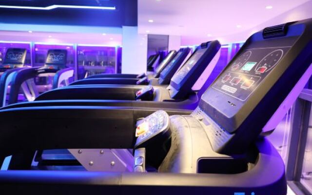 Royal•Garden Hotel