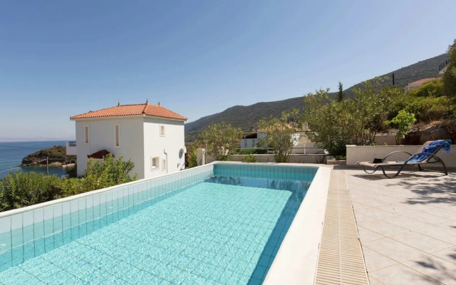 Beautiful Villa in Agia Paraskevi Samos with Swimming Pool
