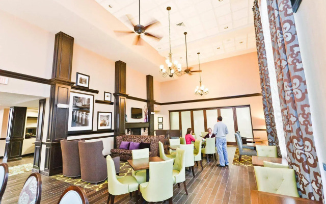 Hampton Inn & Suites Exeter